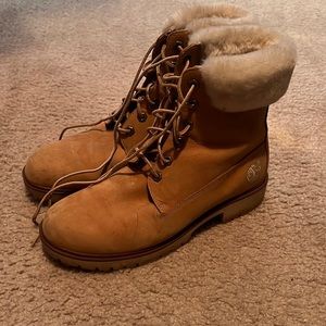 Timberland boots with fur